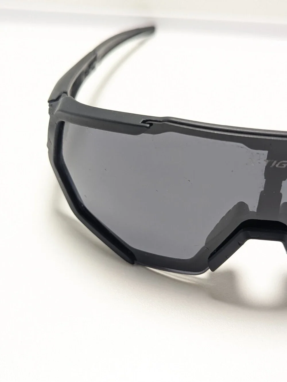 X-TIGER Casual Smoke UV Black Outdoor Wraparound Cycling Men's Sport Sunglasses